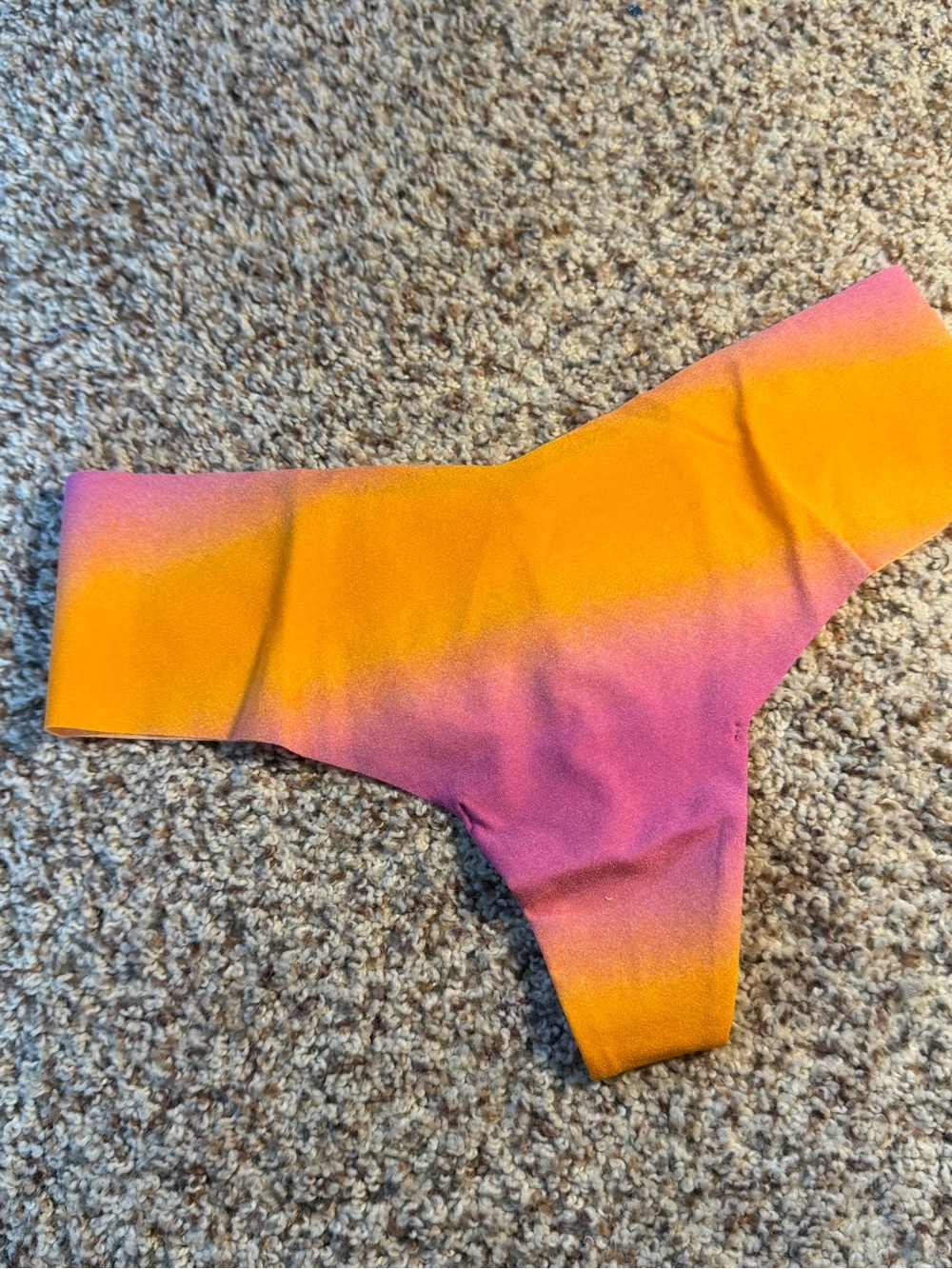 Victoria's Secret Ombre Seamless Thong - Orange & Pink size S NWT
